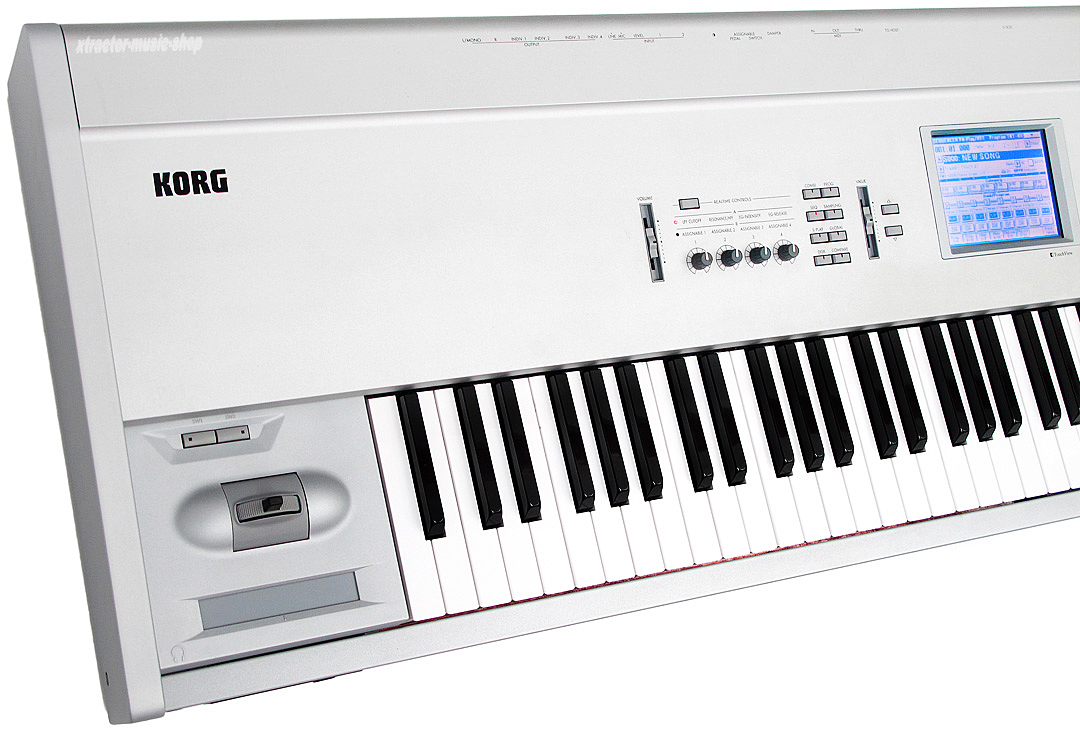 TRITON PRO X 88 Synth Workstation 88 Tasten m3 extreme / 1J GEWÄHR