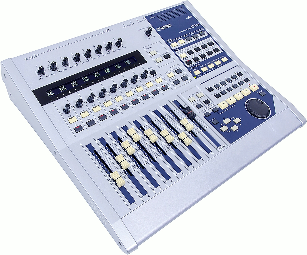 YAMAHA 01X O1X FireWire Digitalmixer DAW Controller Audiointerface